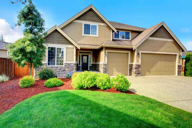 trusted residential roofing expert in Conroe TX