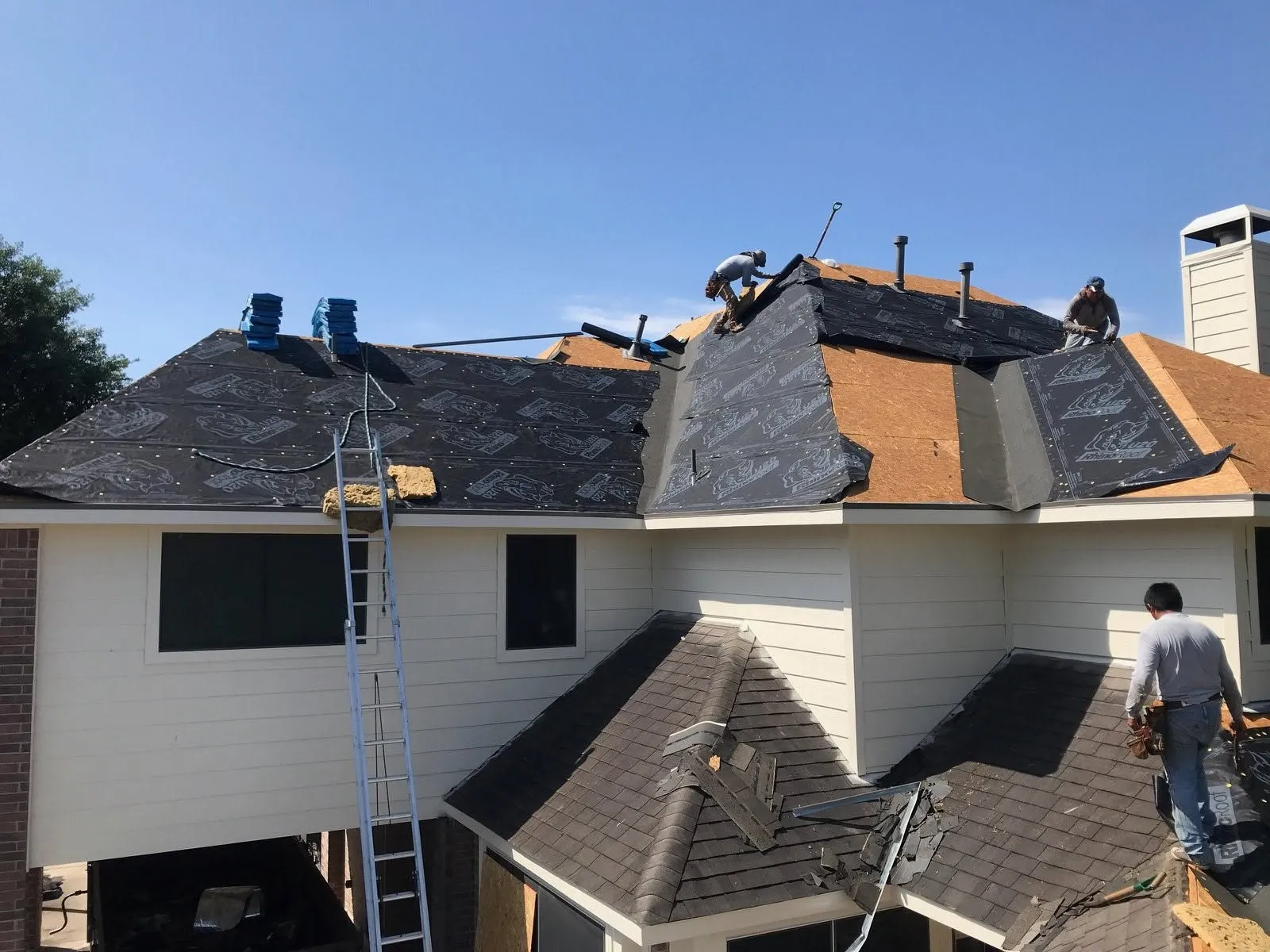 Premium Roofing Materials for The Woodlands